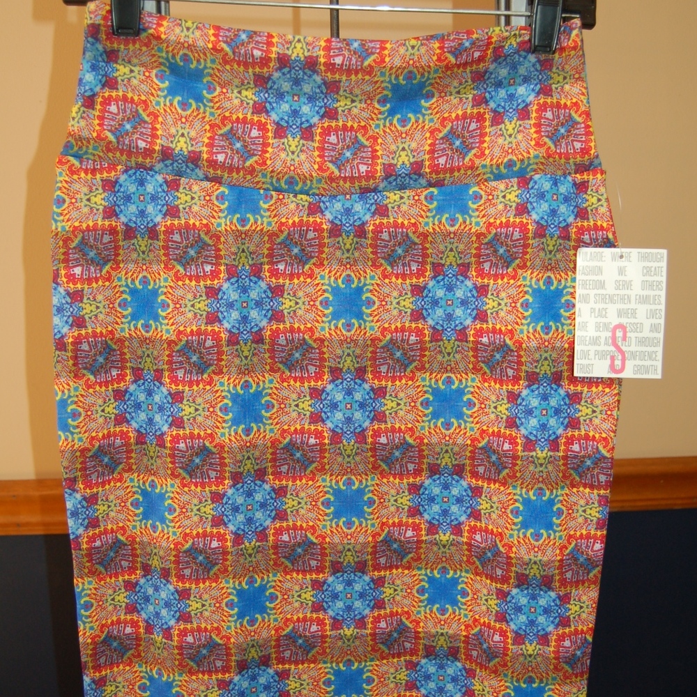 Cassie Lularoe Skirt